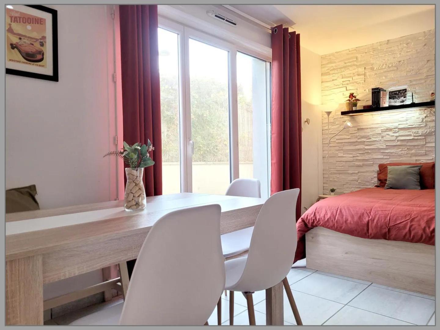 Appartement Avec Salle De Jeux Privee,10Min De Disney Transport En Commun 6 Couchages Шантлу-ан-Брі Екстер'єр фото